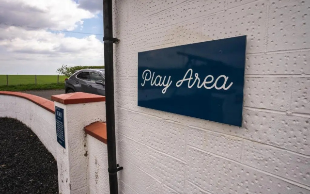Lochlands 2BR Family Caravan - Pets - Play Park