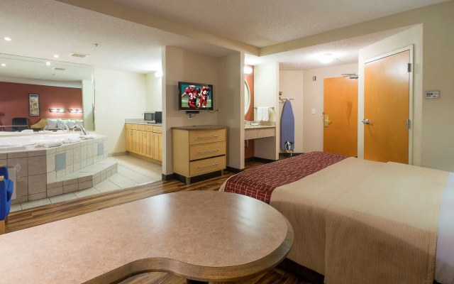 Red Roof Inn & Suites Philadelphia - Bellmawr