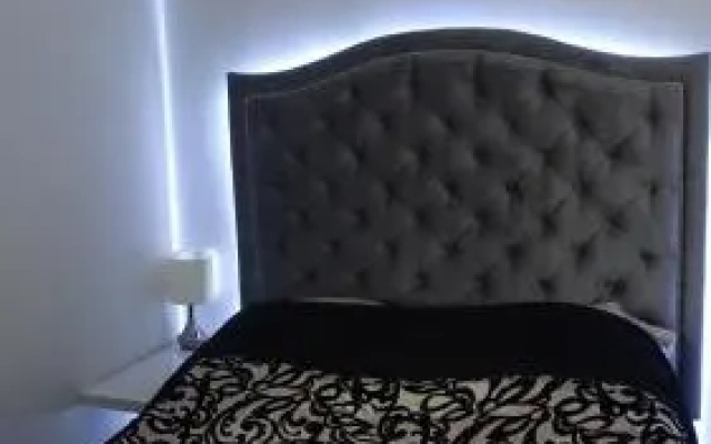 Apartament Neon