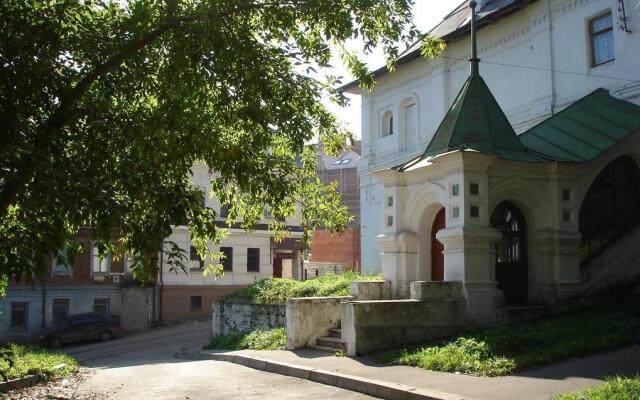 Гостиница У Домика Петра вид на фасад