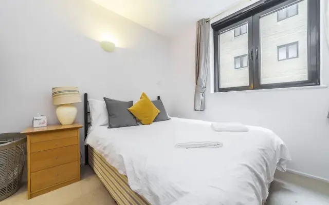 Point West Apartments Gloucester Road