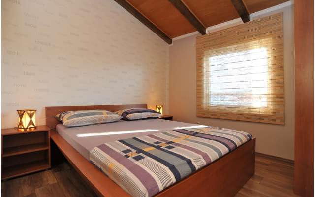 Apartment Tomo - open pool and pool for children: A4 Sukosan, Zadar riviera
