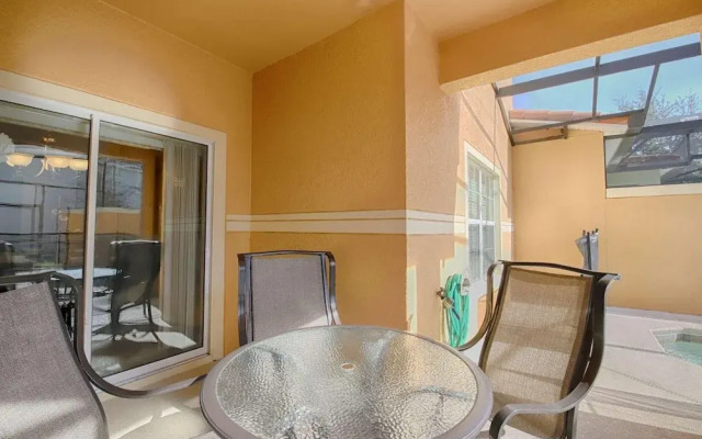 3085 Paradise Palms