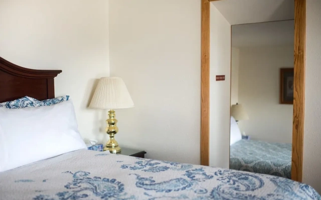 Cozy Mountain Motel