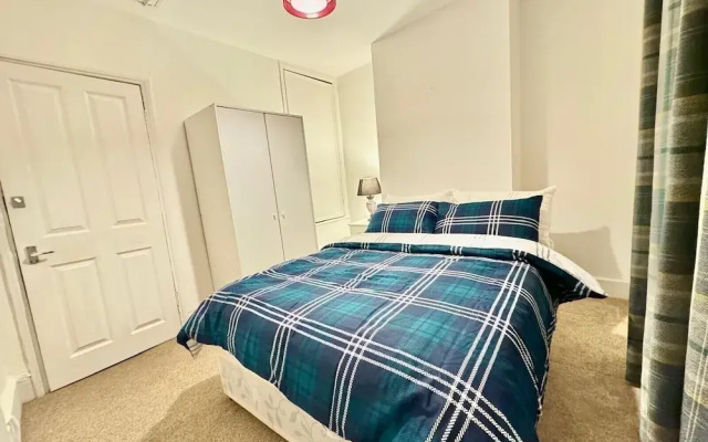 South Croydon - Sleeps 4 - Garden - 85walkingscore