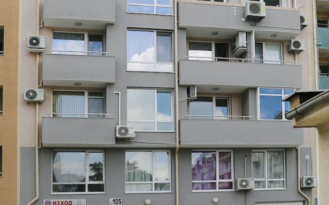 Апартаменты Sea Garden Apartment вид на фасад