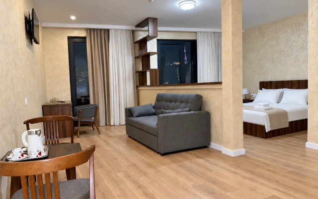 Guest rooms · Tbilisi — photo 11