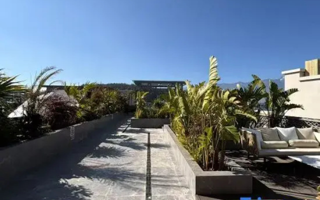Dali · Liangqi Garden Scenic Apartment (Erhai Ideal City)
