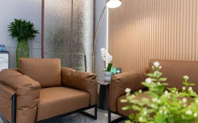 Tucker Hotel (Shijiazhuang Pingshan Zhongshan Century Plaza Branch)