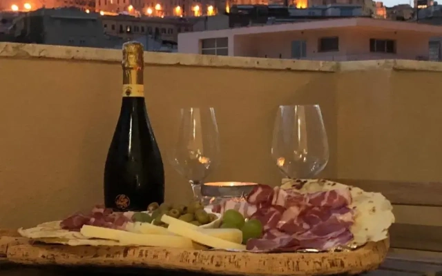 Cagliari Magica bellissimo appartamento panoramico in centro