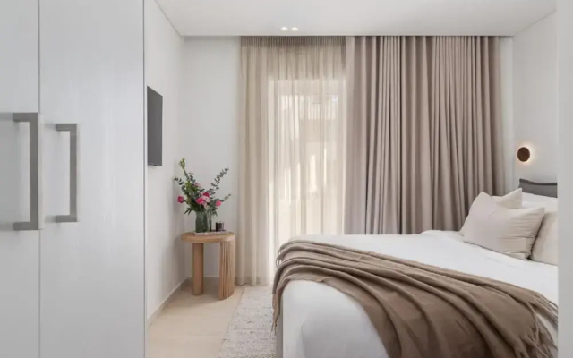 2-bdr SV Elegance Luxury Apt With Shared Pool