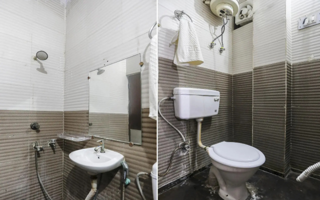 OYO 74693 Jmd Guest House