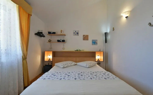 Apartment 1877