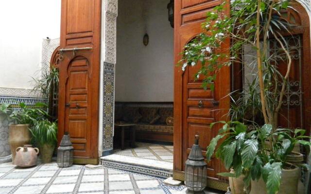 Отель Dar El Menia Марокко, Фес - отзывы, цены и фото номеров - забронировать отель Dar El Menia онлайн вид на фасад