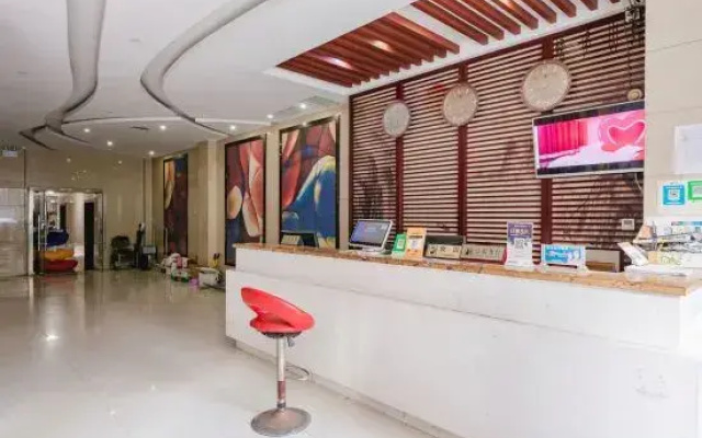 Zhoukou Erqi Express Hotel