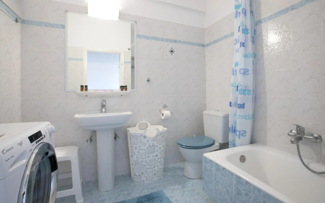 City apartment with private parking
