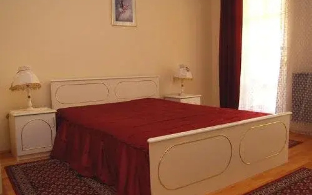 Cseri Kastélyszálló
