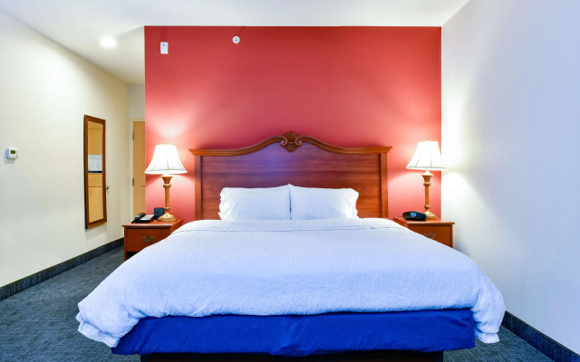 Hampton Inn & Suites Pittsburg, CA