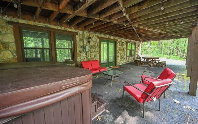 Zen Den by Taylor Made Deep Creek