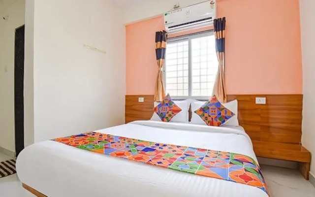 FabHotel Silver 9
