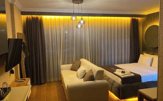 Eli̇t Perla Suit