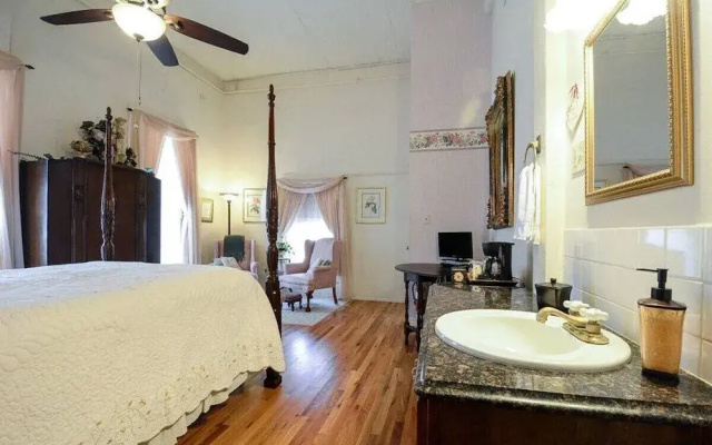 The Brownstone Inn