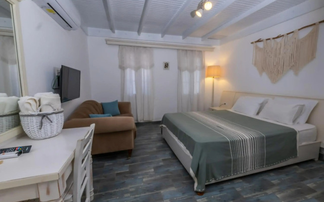 Kefi Beach and Suites