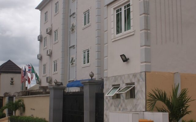 Отель Procare Suites and Resort Limited Нигерия, Эпе - отзывы, цены и фото номеров - забронировать отель Procare Suites and Resort Limited онлайн вид на фасад