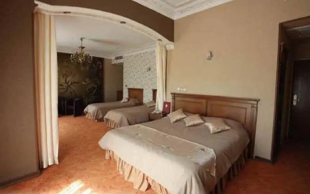 Tehran Grand Hotel