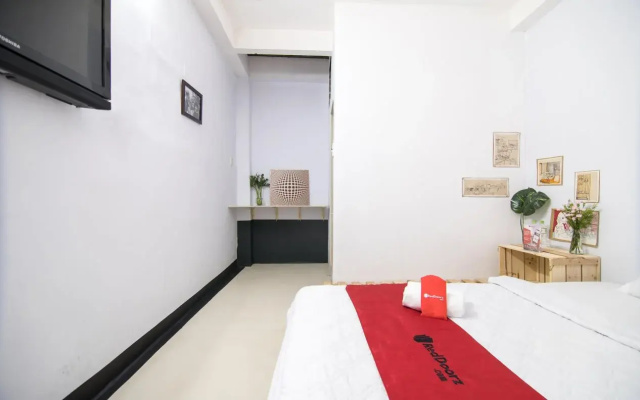 RedDoorz Near Bui Vien Walking Street 2