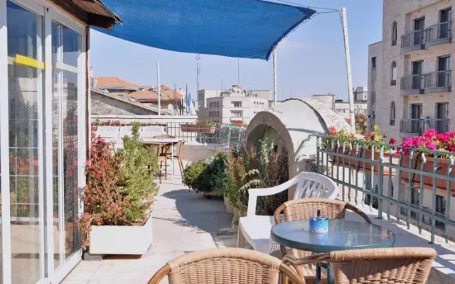 hotelImage
