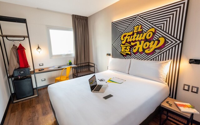 ibis Styles Lima San Isidro 1