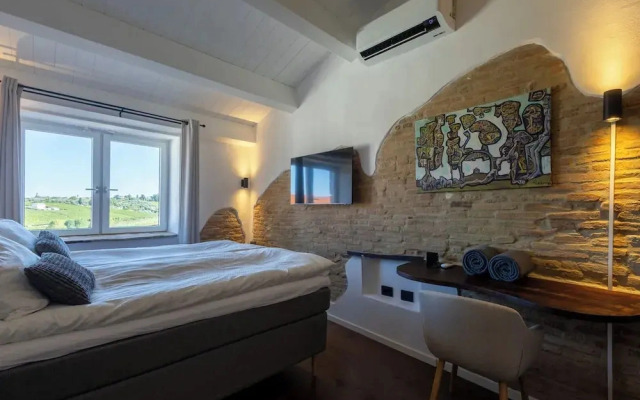 Amber Hotel Italy