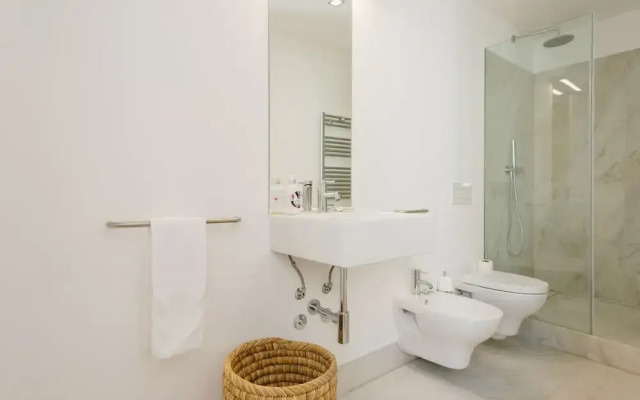 JOIVY Chic studio w/city view in Santa Catarina, 10mins from São Bento Palace