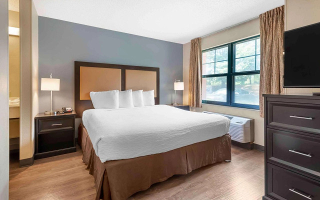 Extended Stay America Suites Princeton West Windsor