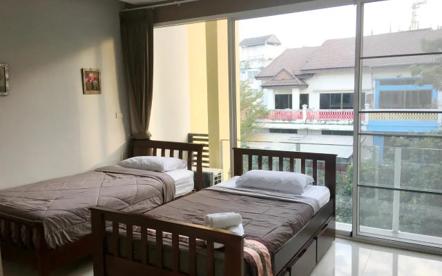 Egg Colony Hotel