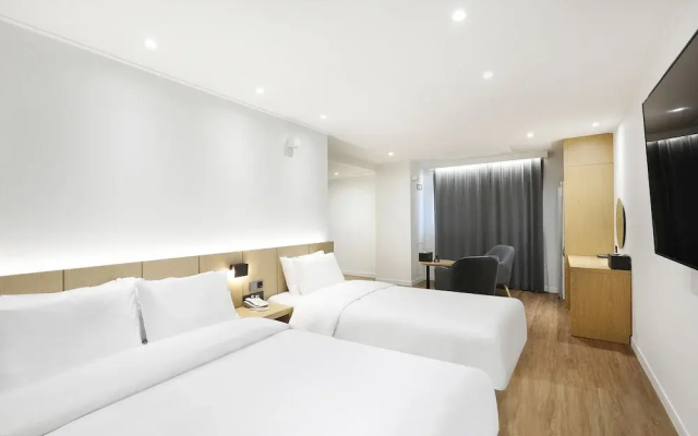 Brown Dot Hotel  Hongseong Naepo