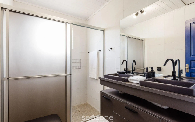 Charmosa casa c/ suíte em Barra da Lagoa RLO375