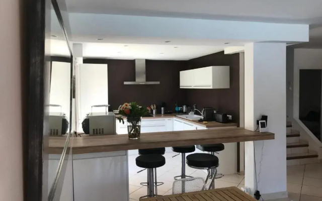 Villa 150m2 piscine apercu mer climatisée