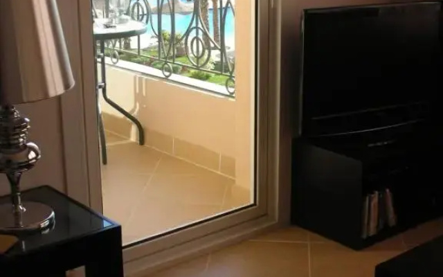 Designer Studio With Amazing Views of the Red Sea!