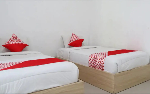 OYO 1074 Homestay Rumah Puti