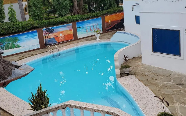 A Sentimental Villa With a Swimmingpool Near Beach