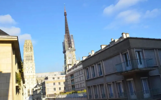 Home Sweet Rouen Cathédrale