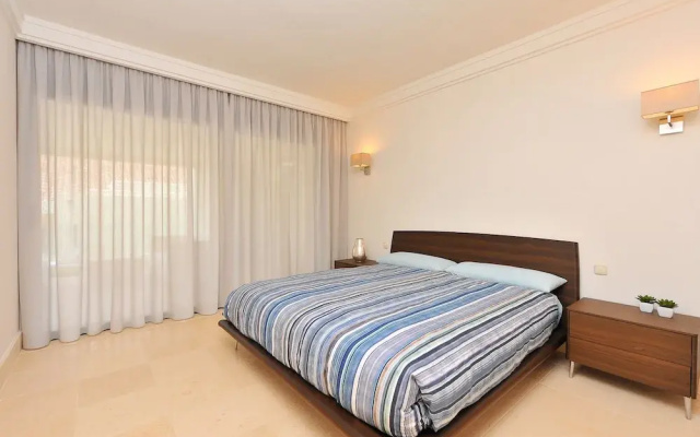 Monteros Hill Club Marbella Canovas (VC)