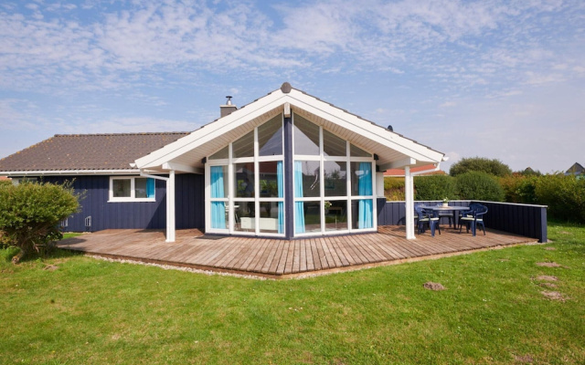 4 Star Holiday Home in Friedrichkoog