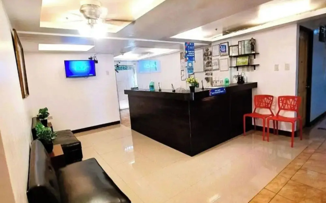 Makati One Poblacion Hotel