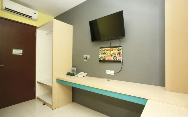 RedDoorz Plus near Tunjungan Plaza 2