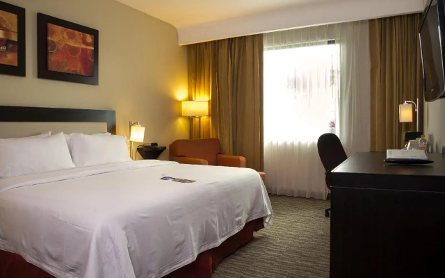 Excellence Express & Suites