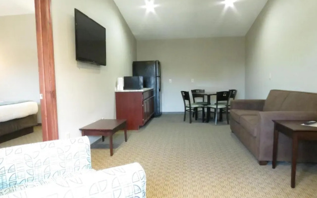 Edgewater Hotel