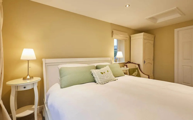 Host and Stay 36 Hardy Meadows